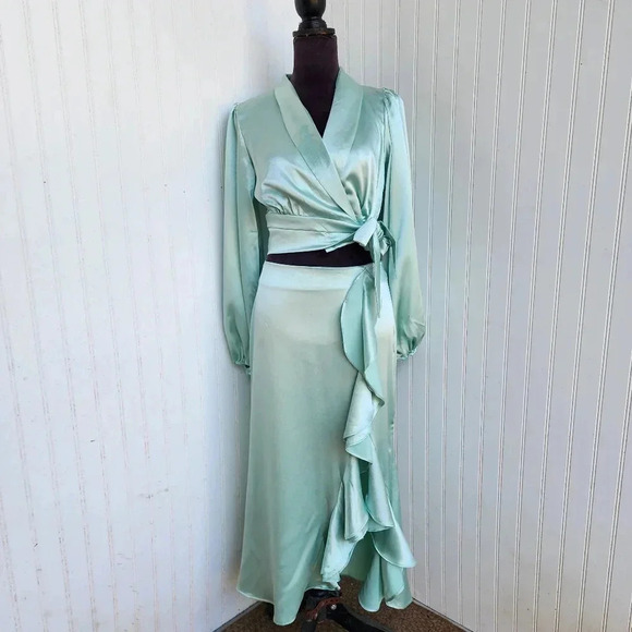 Virgo’s Lounge Dresses & Skirts - NWT Virgo’s Lounge Crop Top Skirt Cut Out Mint Dress Ruffle Wedding UK10 US Sz 8